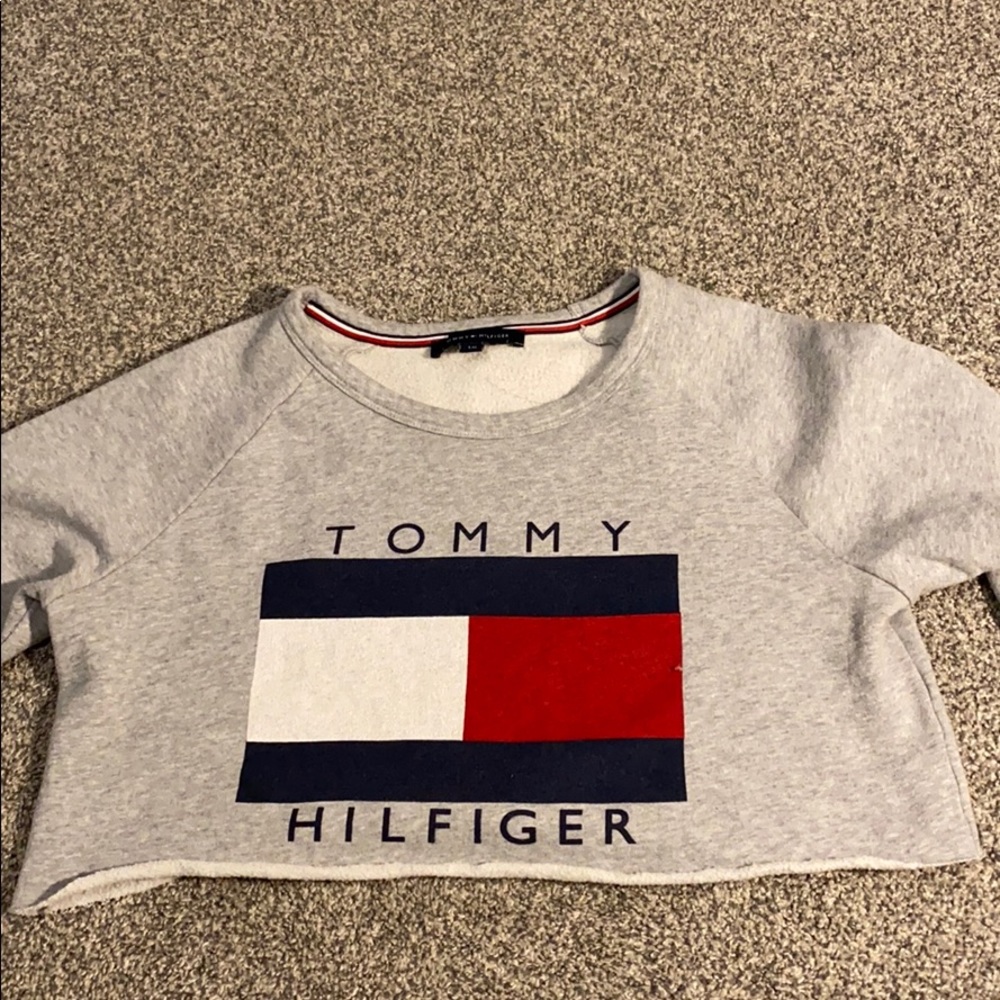 Cropped Tommy Crew
